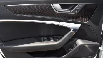 AUDI A6 45 TFSI QUATTRO S-line 2021 Full Option