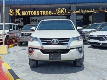 TOYOTA FORTUNER EXR A/T 2.7L V4 4WD PETROL 2018 WHITE COLOR