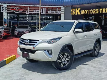 TOYOTA FORTUNER EXR A/T 2.7L V4 4WD PETROL 2018 WHITE COLOR