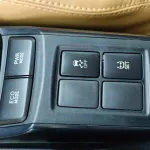TOYOTA FORTUNER EXR A/T 2.7L V4 4WD PETROL 2018 WHITE COLOR - Thumbnail 12