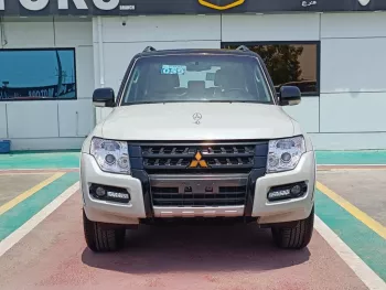 MITSUBISHI PAJERO GLS 3.8L V6 4WD A/T FULL OPTION 2018 MODEL YEAR WHITE COLOR