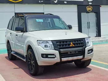 MITSUBISHI PAJERO GLS 3.8L V6 4WD A/T FULL OPTION 2018 MODEL YEAR WHITE COLOR