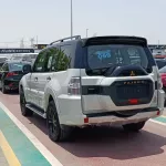 MITSUBISHI PAJERO GLS 3.8L V6 4WD A/T FULL OPTION 2018 MODEL YEAR WHITE COLOR - Thumbnail 4