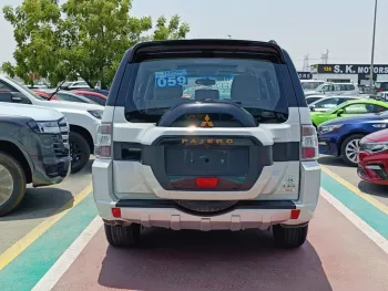 MITSUBISHI PAJERO GLS 3.8L V6 4WD A/T FULL OPTION 2018 MODEL YEAR WHITE COLOR