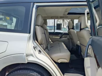 MITSUBISHI PAJERO GLS 3.8L V6 4WD A/T FULL OPTION 2018 MODEL YEAR WHITE COLOR