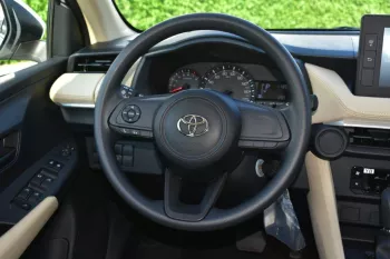 TOYOTA YARIS E 1.5L PETROL AUTOMATIC 2023 MODEL YEAR