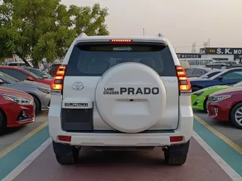 TOYOTA PRADO VXR 4.0L PETROL V6 4WD FULL OPTION AT WHITE 2018