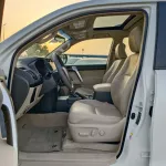 TOYOTA PRADO VXR 4.0L PETROL V6 4WD FULL OPTION AT WHITE 2018 - Thumbnail 17