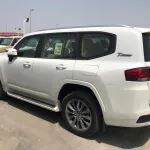 TOYOTA LAND CRUISER 4.0L 2022 Model Year White - Thumbnail 3