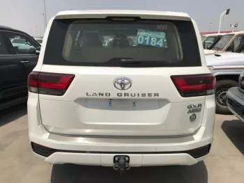 TOYOTA LAND CRUISER 4.0L 2022 Model Year White