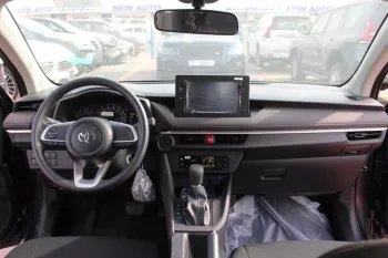 Toyota Yaris 1.5L, 2023 Model Year Black Color
