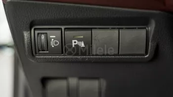 TOYOTA COROLLA CROSS LIMITED 1.8L PETROL HEV AT MY2024 – SILVER