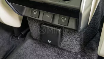 LAND ROVER RANGE ROVER FIRST EDITION P530 SWB AWD AT MY2023 - SATIN GOLD