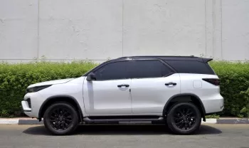 TOYOTA FORTUNER LEGENDER VX 2.8L DIESEL  2023 MODEL YEAR