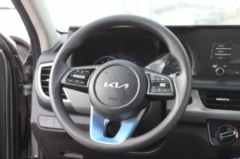 KIA SELTOS 1.6L PETROL 2023 MID OPTION FWD 2023 WHITE