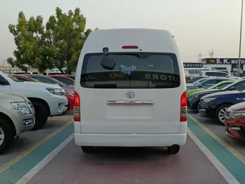 TOYOTA HIACE HIGH ROOF MT 2.7L V4 PETROL 15 STEATS WHITE 2015