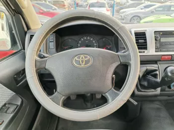 TOYOTA HIACE HIGH ROOF MT 2.7L V4 PETROL 15 STEATS WHITE 2015