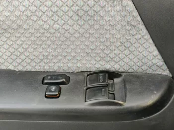 TOYOTA HIACE HIGH ROOF MT 2.7L V4 PETROL 15 STEATS WHITE 2015