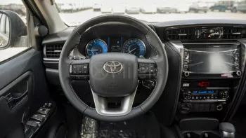 TOYOTA FORTUNER 2.4L DIESEL AT 4X4 MY2022 – BRONZE