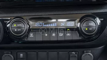 TOYOTA HILUX DC 2.4L DIESEL AT 4X4 MY2023 – BLACK