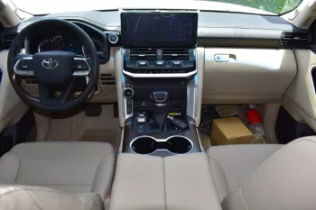 TOYOTA LAND CRUISER 300 XTREME EDITION V6 3.3L DIESEL 2022 MODEL YEAR