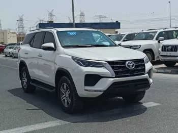 TOYOTA FORTUNER EXR 2.7L V4 PETROL 2022 MODEL YEAR WHITE