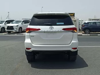 TOYOTA FORTUNER EXR 2.7L V4 PETROL 2022 MODEL YEAR WHITE