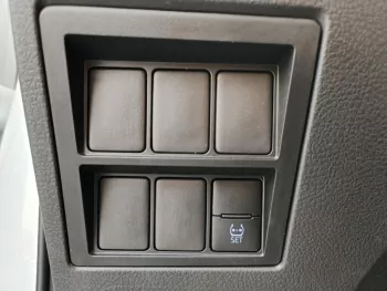 TOYOTA FORTUNER EXR 2.7L V4 PETROL 2022 MODEL YEAR WHITE
