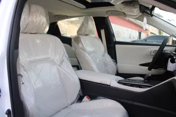 LHD - TOYOTA CROWN 2.5 HYBRID FWD PREMIUM AUTOMATIC.