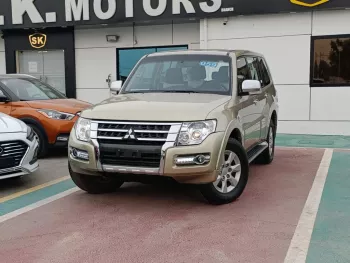 MITSUBISHI PAJERO GLS 3.5L V6 PETROL 2018 MODEL YEAR GOLDEN COLOR
