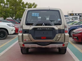 MITSUBISHI PAJERO GLS 3.5L V6 PETROL 2018 MODEL YEAR GOLDEN COLOR