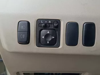 MITSUBISHI PAJERO GLS 3.5L V6 PETROL 2018 MODEL YEAR GOLDEN COLOR