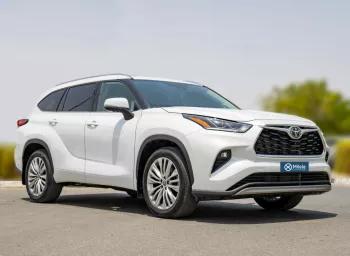 TOYOTA HIGHLANDER PLATINUM 2.4L PETROL AWD AT MY2023 – WHITE