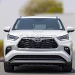 TOYOTA HIGHLANDER PLATINUM 2.4L PETROL AWD AT MY2023 – WHITE - Thumbnail 4
