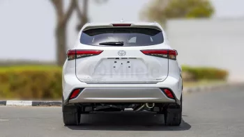 TOYOTA HIGHLANDER PLATINUM 2.4L PETROL AWD AT MY2023 – WHITE