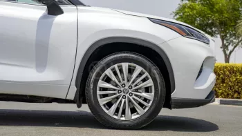 TOYOTA HIGHLANDER PLATINUM 2.4L PETROL AWD AT MY2023 – WHITE