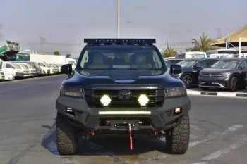 2022 TOYOTA LAND CRUISER 300 SAHARA EDITION GXR V6 3.3L DIESEL