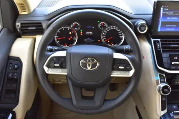 2022 TOYOTA LAND CRUISER 300 SAHARA EDITION GXR V6 3.3L DIESEL