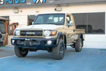 TOYOTA PICK UP SINGLE CABIN LX V6 4.0L 2022 MODEL YEAR BIEGE COLOR