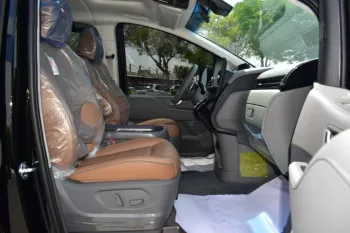 2023 HYUNDAI STARIA PREMIUM CEO 2.2 CRDI 8 SPEED AUTOMATIC AWD (7 SEATER)