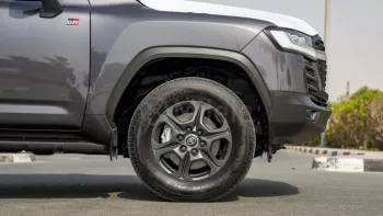 TOYOTA LAND CRUISER LC300 GR SPORT 3.3L DIESEL AT MY2023 – GREY