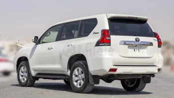 RHD - TOYOTA PRADO TXL 2.8L DIESEL AT TIRE UNDER MY2022 – WHITE
