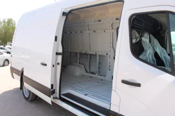 LHD - RENAULT MASTER 2.3L DIESEL PANEL VAN 2023 MODEL YEAR - MANUAL