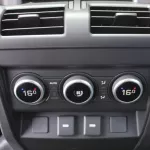 LAND ROVER DEFENDER 3.0L PETROL 4WD 2023 MODEL YEAR BLACK - Thumbnail 21