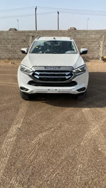 LHD – ISUZU MU - X 3.0 OTD PETROL 4WD RBD 2023 MODEL YEAR