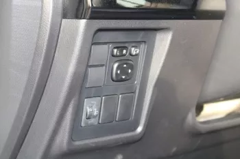 LHD - TOYOTA PRADO 150 2.7L PETROL TX AUTO 2023 MODEL YEAR