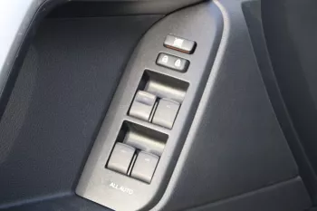 LHD - TOYOTA PRADO 150 2.7L PETROL TX AUTO 2023 MODEL YEAR
