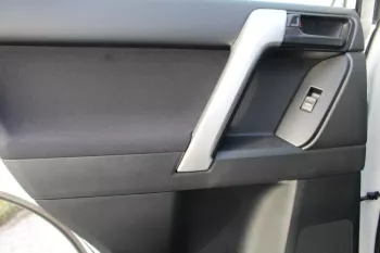 LHD - TOYOTA PRADO 150 2.7L PETROL TX AUTO 2023 MODEL YEAR