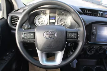 LHD - TOYOTA HILUX 2.4L DIESEL DOUBLE CAB 4WD MID AUTO 2023 MODEL YEAR