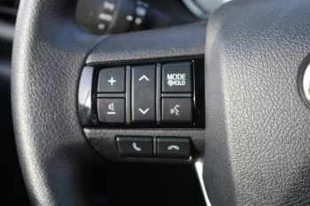 LHD - TOYOTA HILUX 2.4L DIESEL DOUBLE CAB 4WD MID AUTO 2023 MODEL YEAR